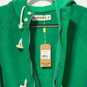 A Green McNairy & Co. Size XL new with tags